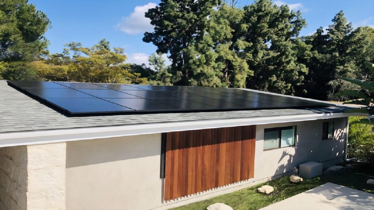 Why Choose All-Black Solar Panels for Your Home?